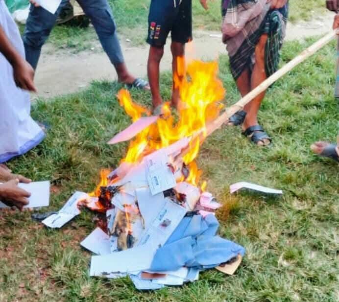 সাদী খালে মাছ ধরতে টোকেনের প্রয়োজন নেই, জব্দ করে পুড়িয়ে দিলেন ইউএনও